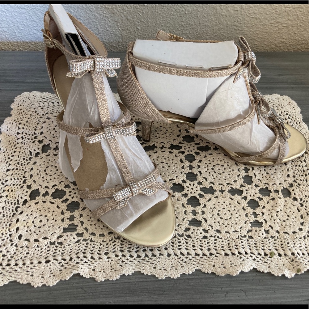 Unisa Formal Sandals